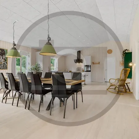 5 Bedroom Amazing In *
