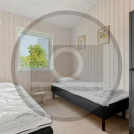5 Bedroom Amazing In * Glesborg